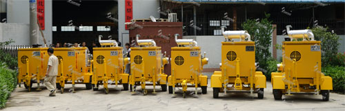 移動(dòng)泵車(chē)的背后