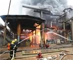 來賓冶煉廠突發(fā)大火 散發(fā)大量刺激性氣體無人傷亡