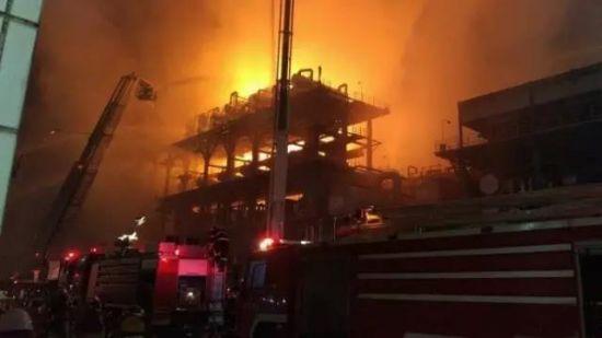 中石油大連分公司發(fā)生火災(zāi) 大火已撲滅無原料泄露 中石油大連分公司發(fā)生火災(zāi) 大火已撲滅無原料泄露