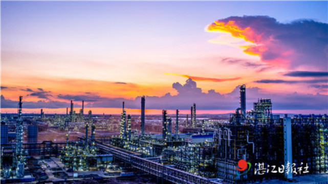 中科煉化一體化項目投產(chǎn)一周年 效益在中國石化同規(guī)模煉化企業(yè)中排名第一 中科煉化一體化項目投產(chǎn)一周年 效益在中國石化同規(guī)模煉化企業(yè)中排名第一